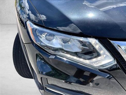 Used 2020 Nissan Rogue SL w/ Premium Package AWD/4WD image 28