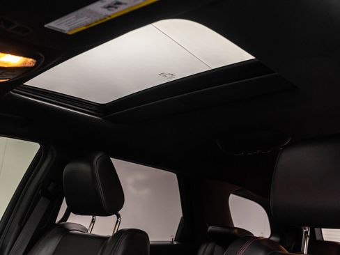 Used 2023 Dodge Durango GT image 33