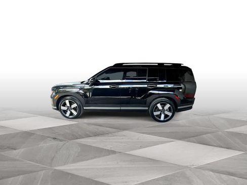 Used 2024 Hyundai Santa Fe Limited FWD image 5