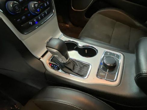 Used 2018 Jeep Grand Cherokee SRT w/ Trailer Tow Group IV image 29