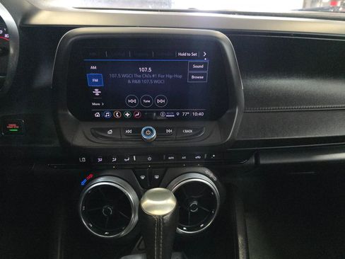 Used 2022 Chevrolet Camaro LT w/ Technology Package image 15