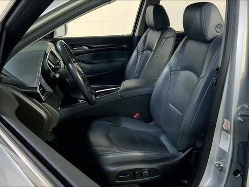 Used 2020 Buick Enclave Essence FWD image 21