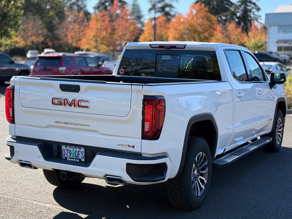 Used 2023 GMC Sierra 1500 AT4 w/ Technology Package AWD/4WD image 5