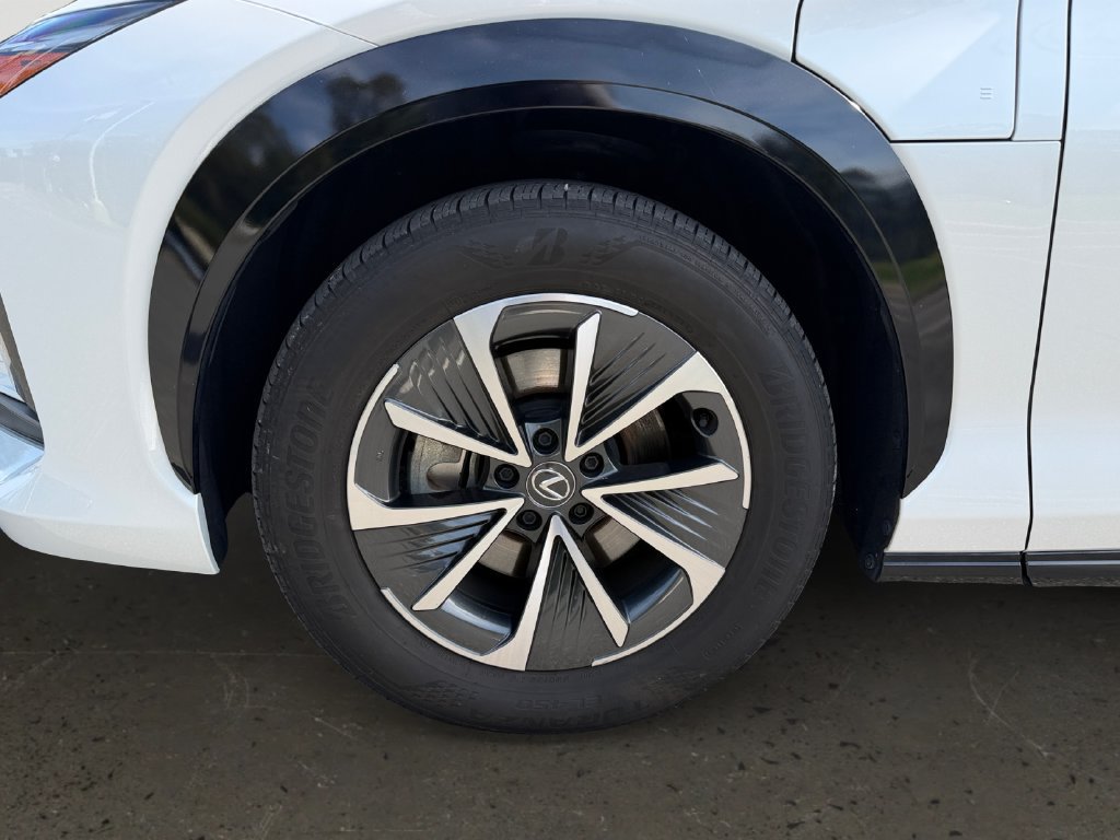 Used 2024 Lexus RZ 300e Premium FWD image 27