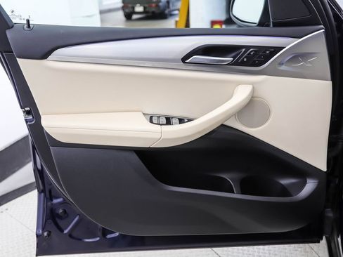 Certified 2023 BMW X3 xDrive30i w/ Premium Package image 9