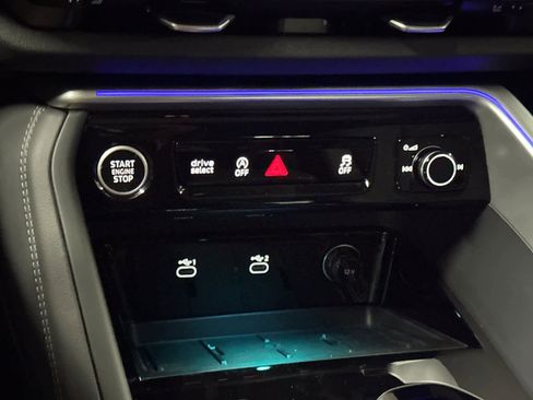 New 2025 Audi Q5 Prestige AWD/4WD image 21