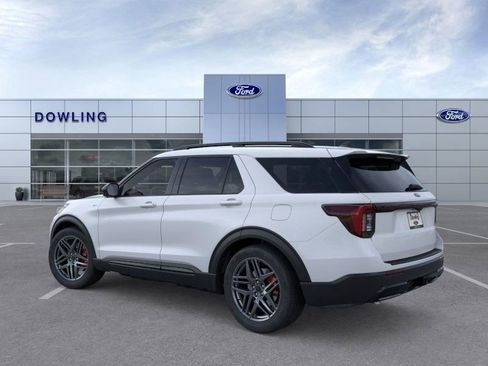 New 2026 Ford Explorer ST-Line w/ ST-Line Street Pack image 4