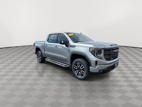 Used 2023 GMC Sierra 1500 AT4 w/ Technology Package AWD/4WD image 2