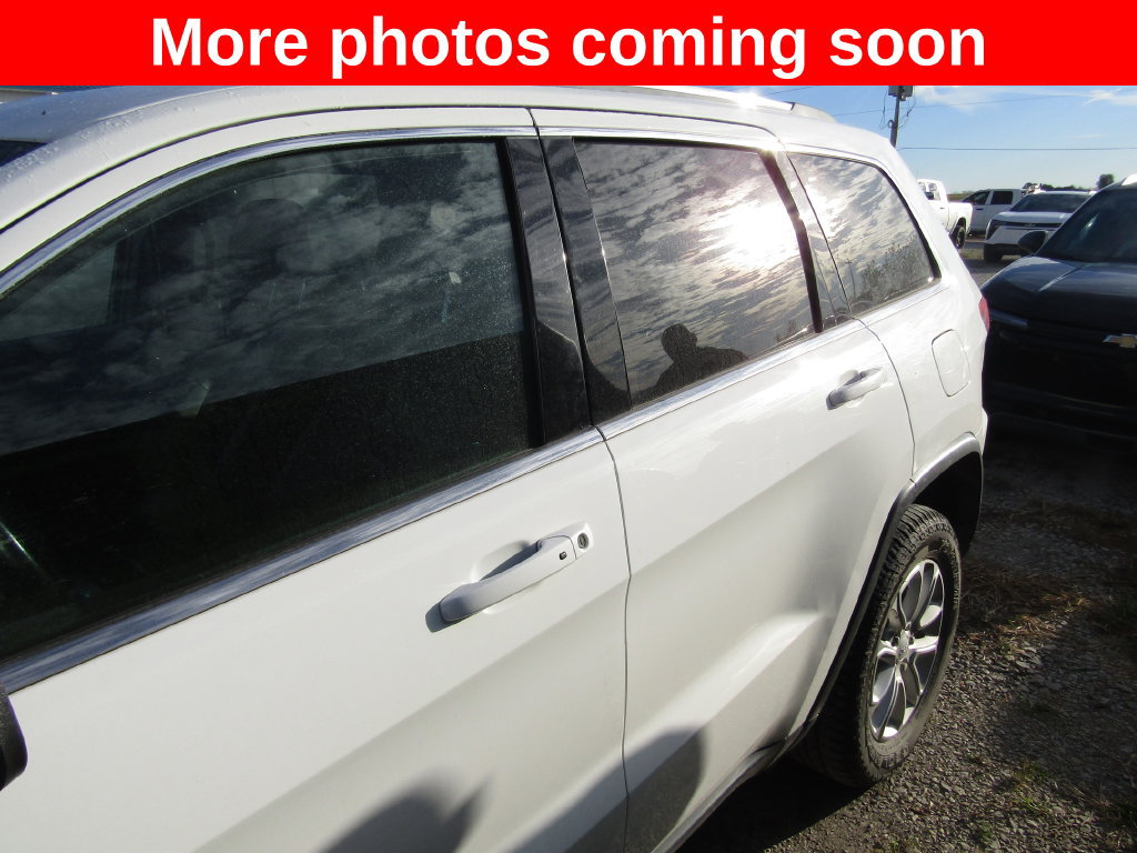 Used 2021 Jeep Grand Cherokee Laredo X AWD/4WD image 2