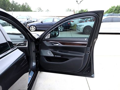 Used 2016 BMW 750i xDrive AWD/4WD image 51