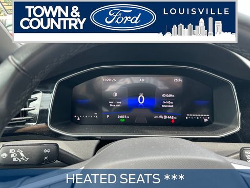 Used 2025 Volkswagen Jetta Sport FWD image 2