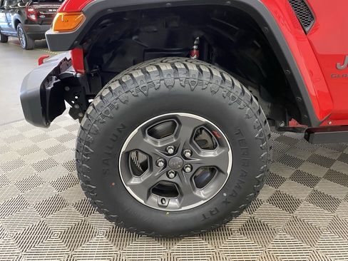 Used 2020 Jeep Gladiator Rubicon w/ Safety Group image 8