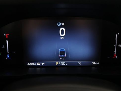 Used 2025 Ford Maverick XL w/ Equipment Group 102A image 21