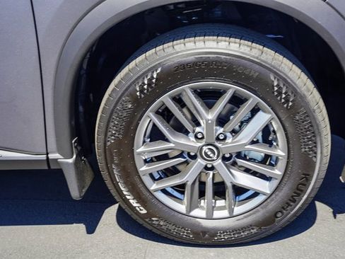 New 2026 Nissan Rogue S image 10