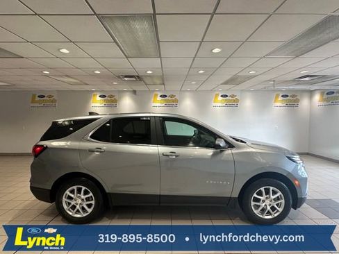 Used 2023 Chevrolet Equinox LT image 3
