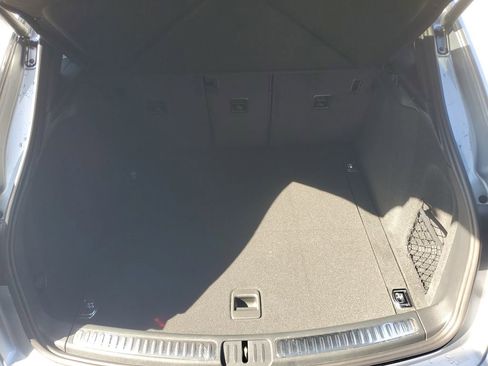 New 2026 Porsche Macan image 17