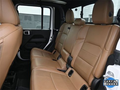Used 2022 Jeep Gladiator Overland w/ Popular Equipment Package image 10