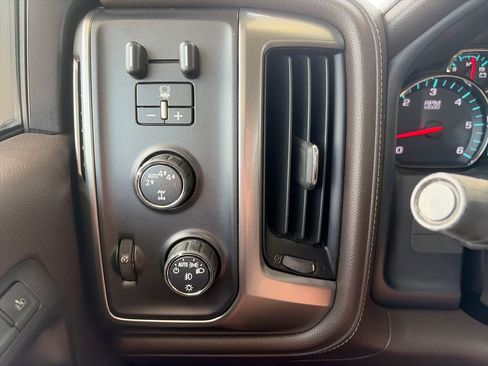 Used 2017 Chevrolet Silverado 1500 LTZ w/ Texas Edition AWD/4WD image 18