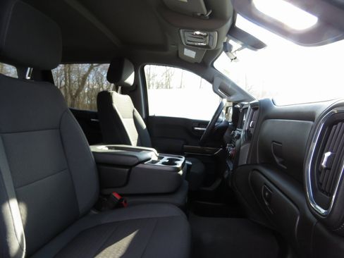 Used 2022 Chevrolet Silverado 1500 LT image 13