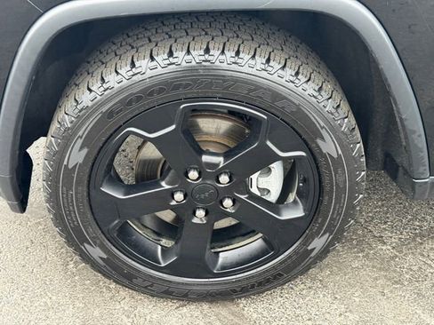 Certified 2021 Jeep Grand Cherokee Freedom Edition image 10