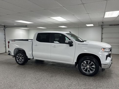 New 2026 Chevrolet Silverado 1500 LT AWD/4WD image 1