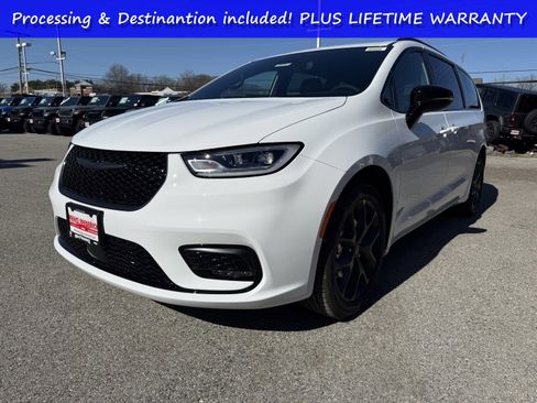New 2026 Chrysler Pacifica Select w/ S Appearance Package FWD image 7