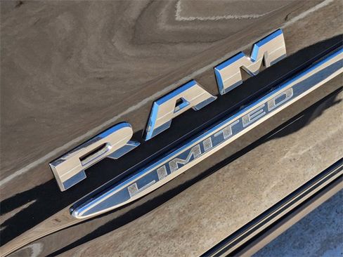 Used 2025 RAM 1500 Limited w/ Trailer Tow Group image 12
