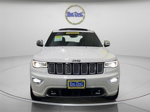 Used 2019 Jeep Grand Cherokee Overland AWD/4WD image 8
