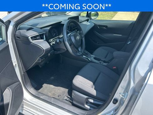 Used 2024 Toyota Corolla LE FWD image 9