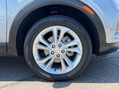 Used 2023 Buick Encore GX Preferred AWD/4WD image 9