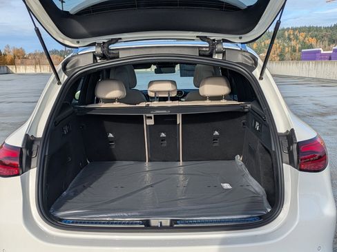 Certified 2026 Mercedes-Benz GLC 300 4MATIC image 6