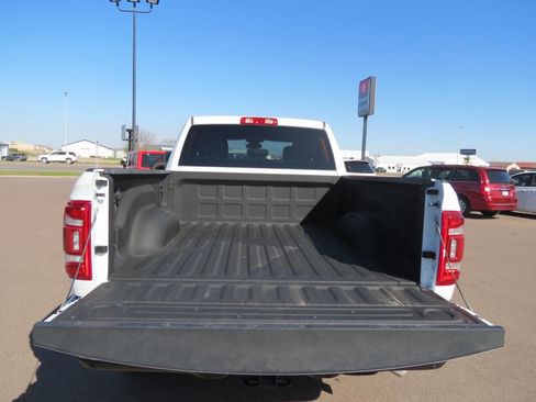 Used 2024 RAM 2500 Big Horn w/ Protection Group AWD/4WD image 14