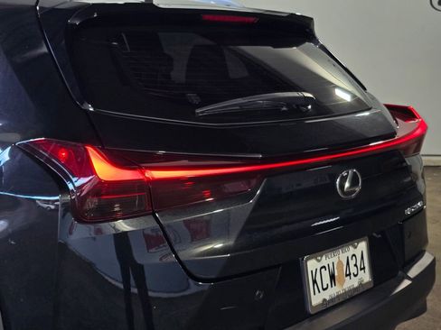 Used 2023 Lexus UX 250h FWD image 10