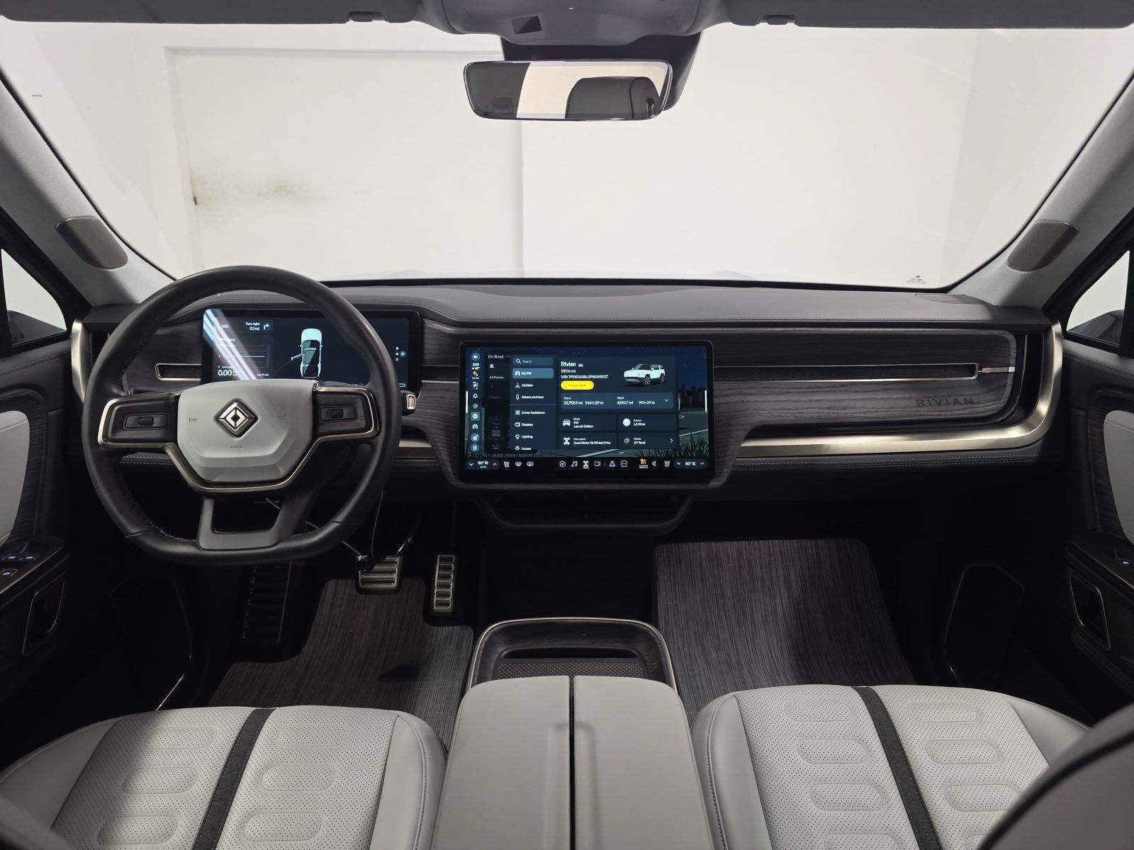 Used 2023 Rivian R1S Launch Edition Quad AWD/4WD image 27