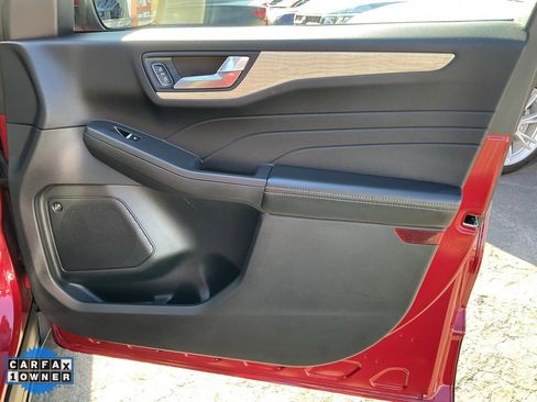 Used 2021 Ford Escape Titanium w/ Titanium Elite Package image 65