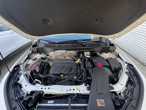 Used 2025 Buick Envista Sport Touring image 31