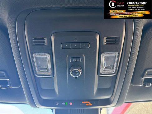 Used 2024 Chevrolet Tahoe LT AWD/4WD image 16