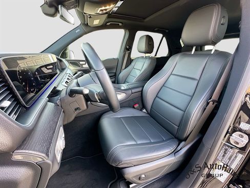 Used 2025 Mercedes-Benz GLE 450e 4MATIC image 11