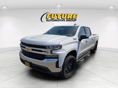 Used 2020 Chevrolet Silverado 1500 LT w/ All-Star Edition AWD/4WD image 3