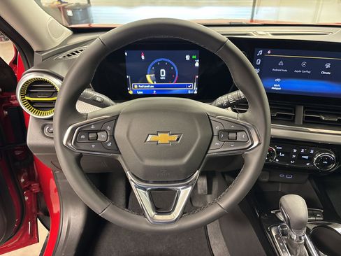 New 2026 Chevrolet Trax LT w/ Driver Confidence Package image 22