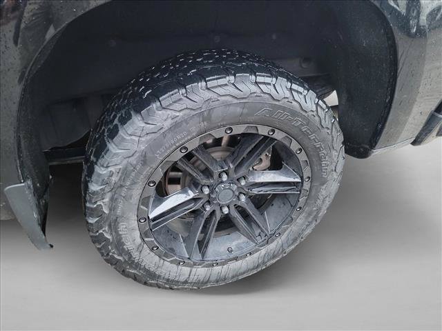 Used 2020 Chevrolet Silverado 1500 RST AWD/4WD image 9