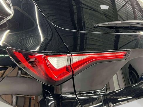 Certified 2023 Acura MDX SH-AWD w/ Technology Package image 8