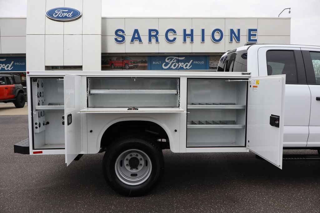New 2026 Ford F350 XL w/ XL Chrome Package AWD/4WD image 4