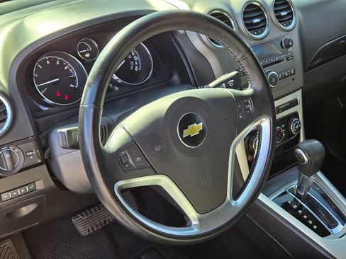 Used 2013 Chevrolet Captiva Sport LT w/ Convenience Package FWD image 18