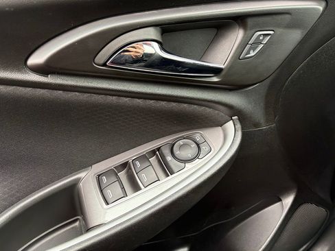Used 2024 Chevrolet Malibu LT FWD image 18