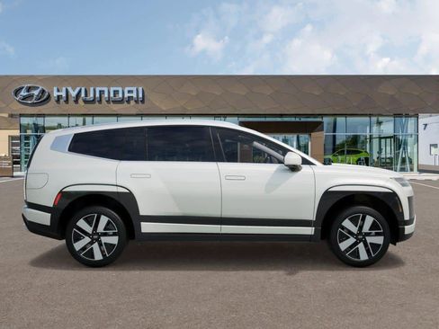 New 2026 Hyundai Ioniq 9 SEL image 7