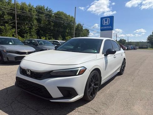 Used 2022 Honda Civic Sport image 2