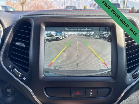 Used 2022 Jeep Cherokee Trailhawk w/ Premium Leather Package image 26