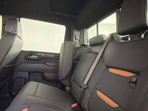 Used 2025 GMC Sierra 2500 AT4 AWD/4WD image 13