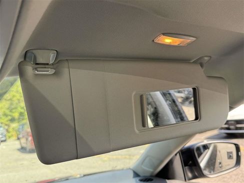 Used 2016 Volkswagen Jetta SE image 27